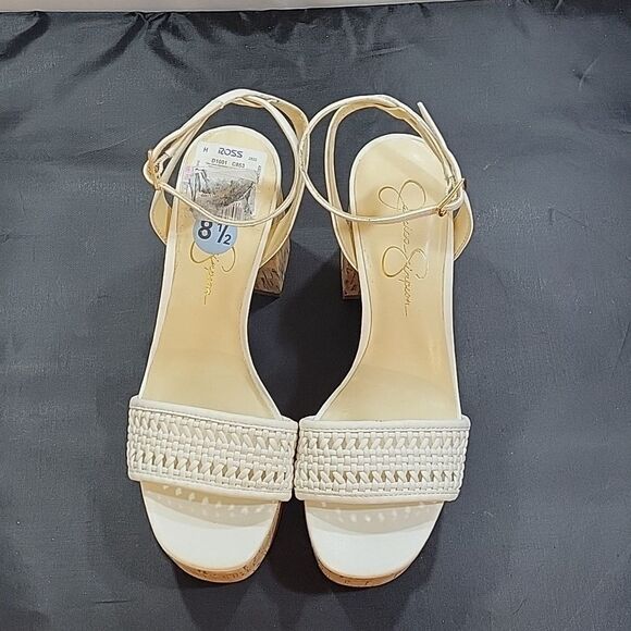 BRAND NEW JESSICA SIMPSON BLOCK HEEL SANDAL - Picture 2 of 16